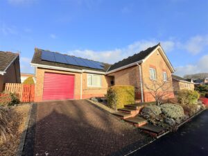 Howard Gardens, Brampton